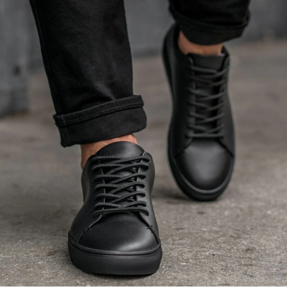 COLE HAAN MENS GRAND  LIGHTWEIGHT LEATHER CROSSCOURT SNEAKERS - Picture 1 of 16